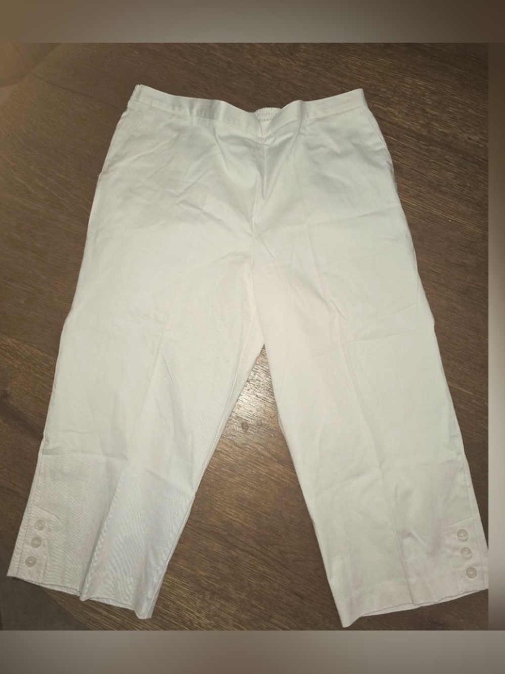 Alfred DummerWhite Cropped Button Hem Pants Size 16